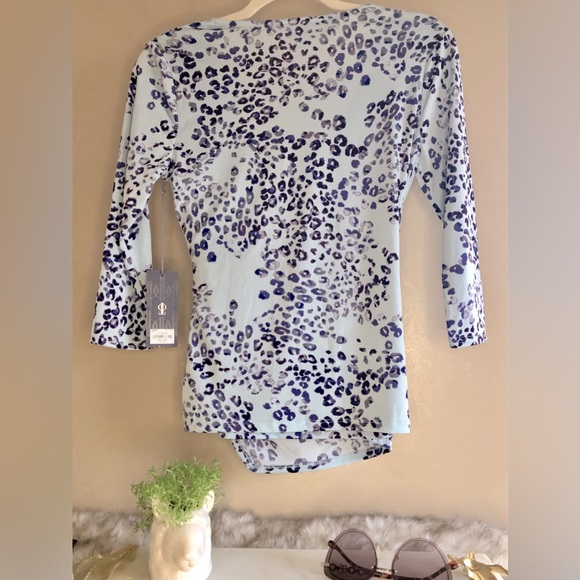 NWT Jennifer Lopez Baby Blue Animal Print Wrap Top, Size XS - Picture 2 of 6